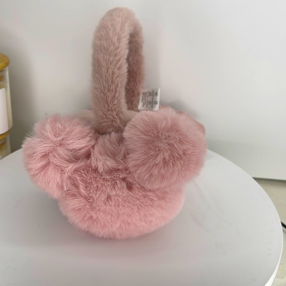 Minnie Mouse kids bear ear muffs - Picture 1 of 2